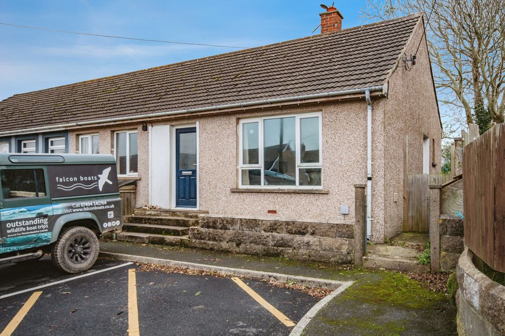 Property photo 3 of 15