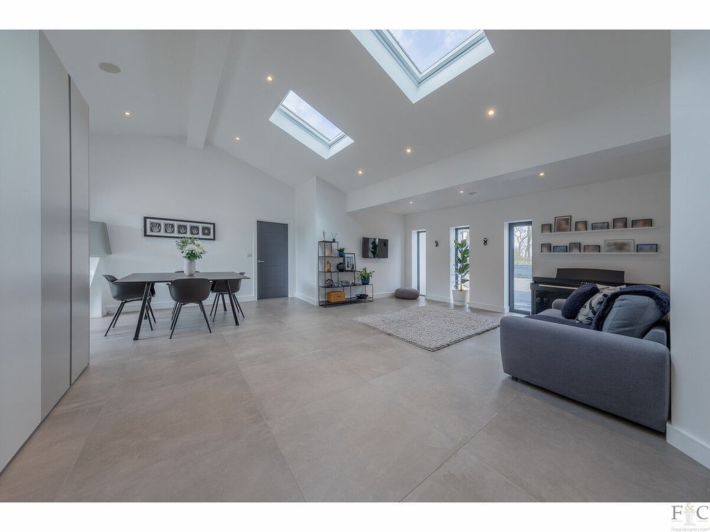 Additional image 9 of 6 bed detached house for saleChestnut Drive Stretton Hall, Great Glen LE2