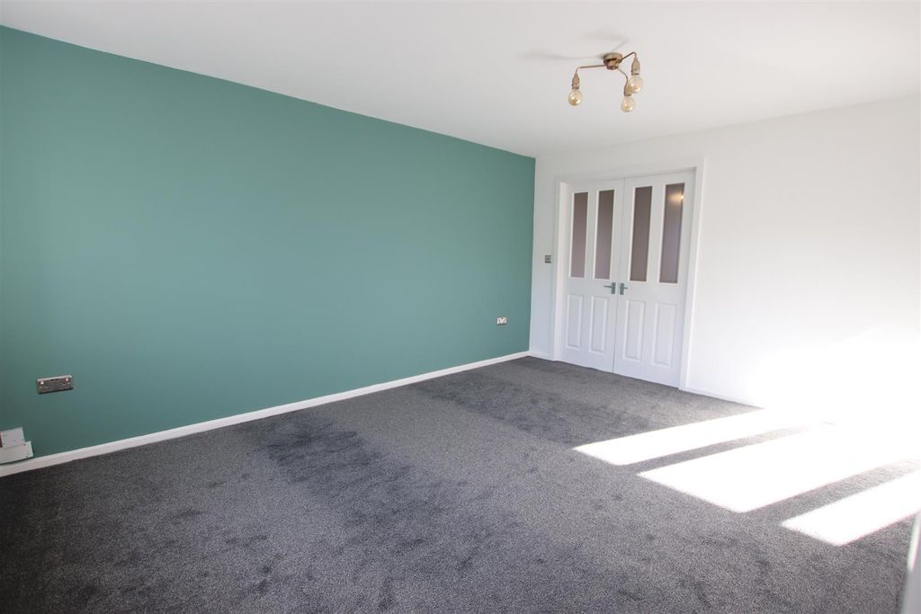 Property photo 2 of 14 Img_7811.Jpg