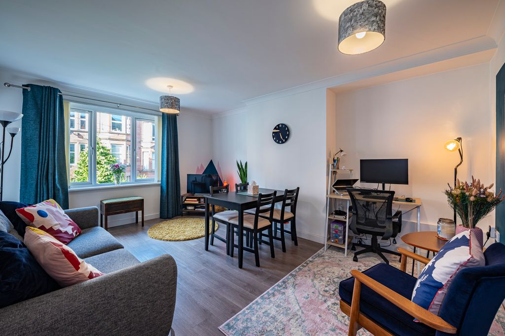 Property photo 2 of 25