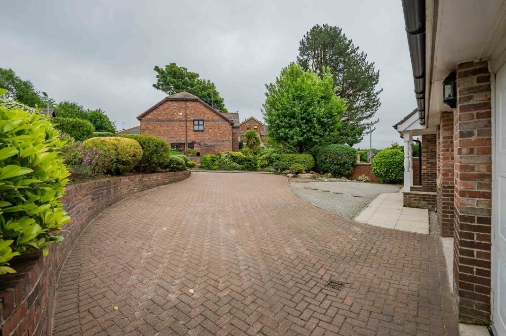 Property photo 3 of 22 4