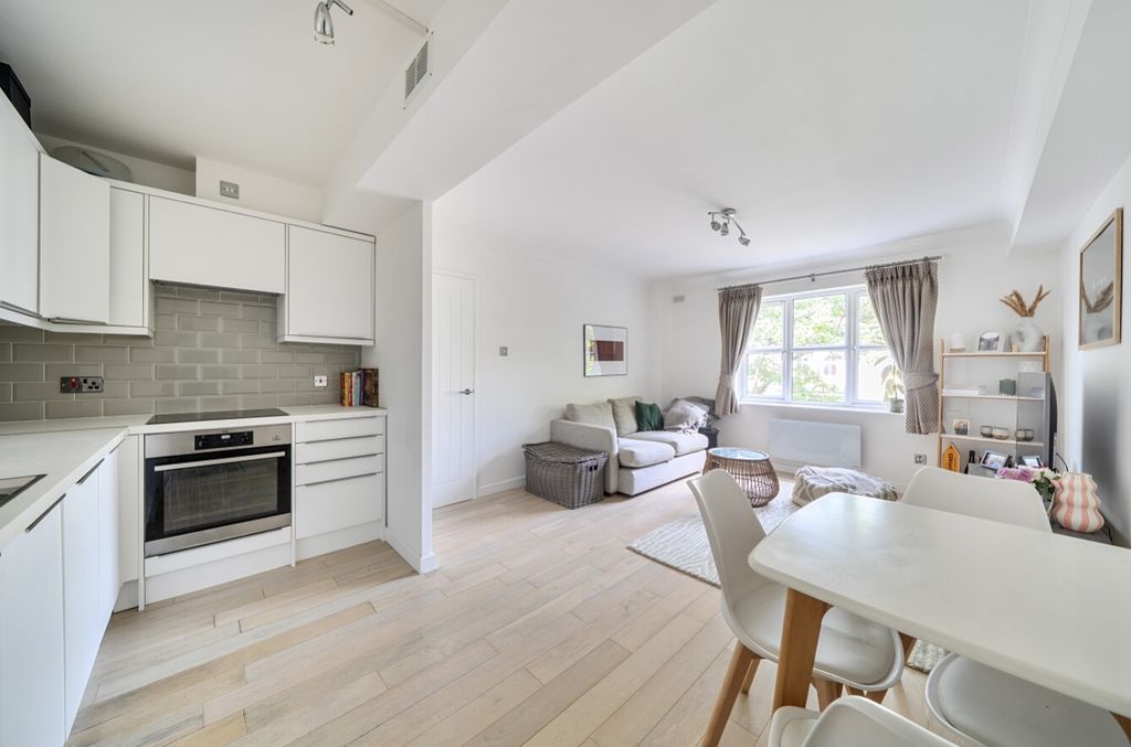 Property photo 1 of 10 1470850-12-6A1d763d6F5E6