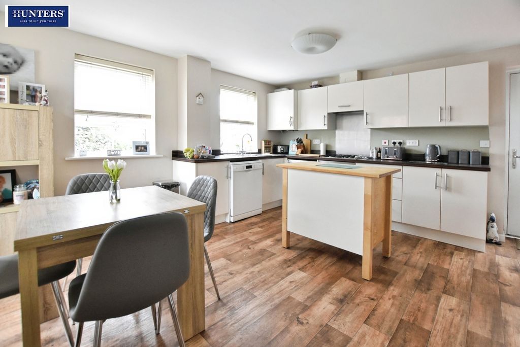 Property photo 3 of 21 Kitchen/Diner