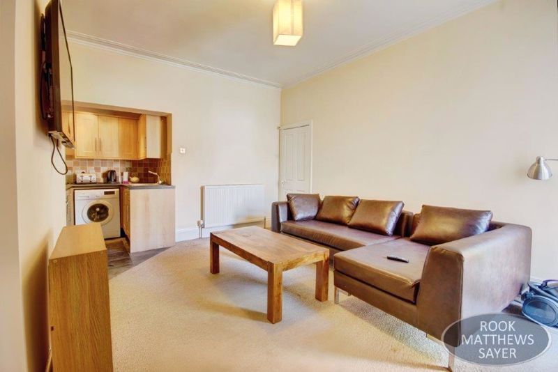 Property photo 3 of 10 Photo 8