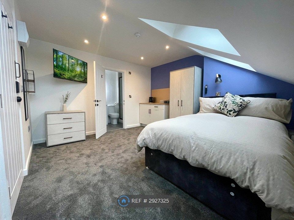Property photo 1 of 6 Room 7