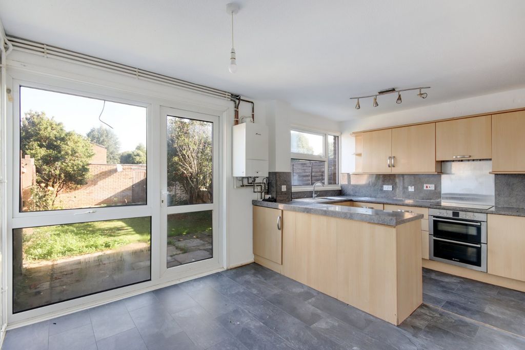 Property photo 3 of 15 Kitchen-Diner