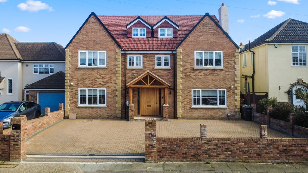 Property photo 3 of 36 5694652