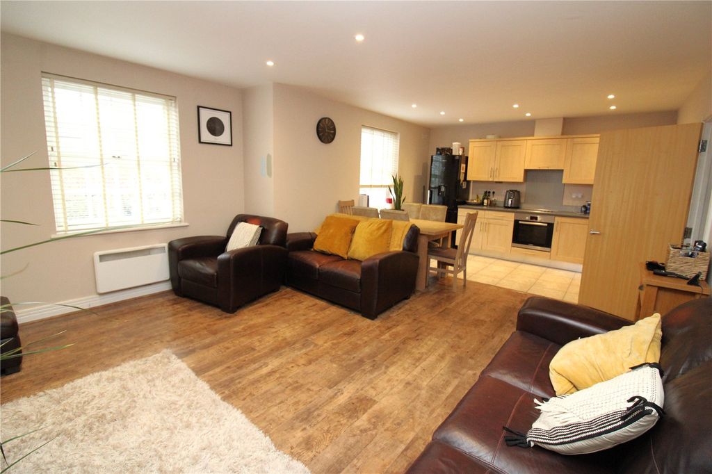 Property photo 2 of 13 Picture No. 08