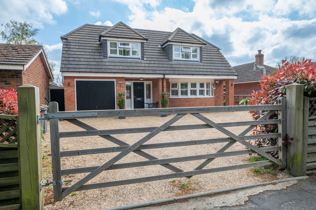 Property photo 1 of 25 Photo 24