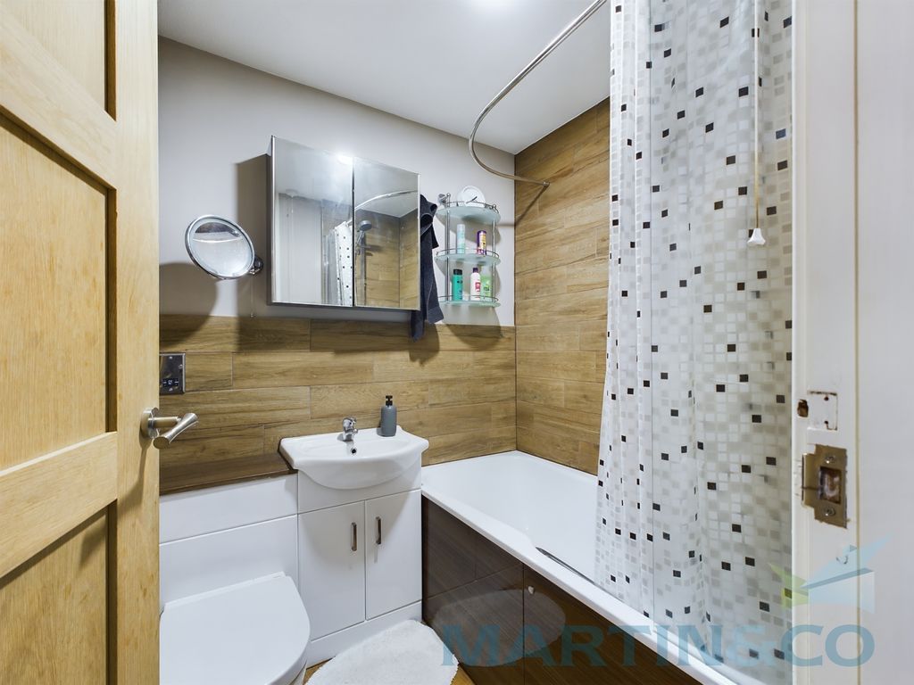 Property photo 2 of 5
