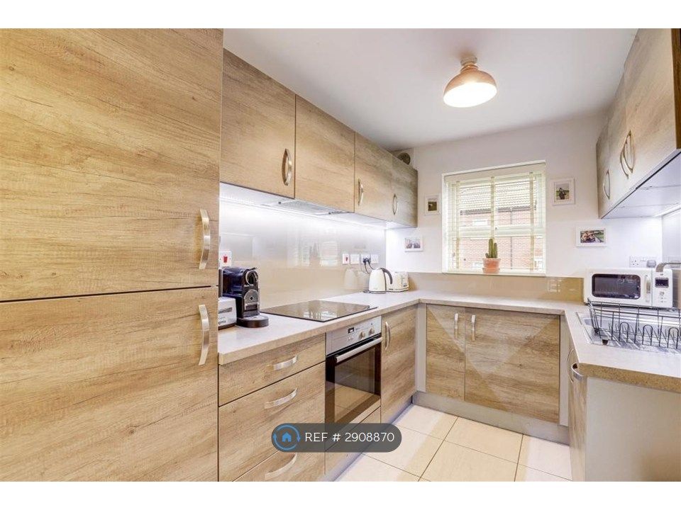 Property photo 2 of 13 Kitchen