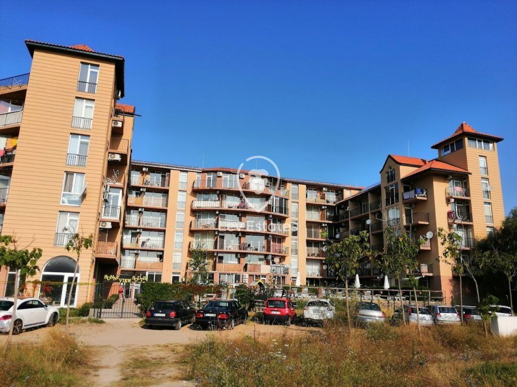 Property photo 1 of 13