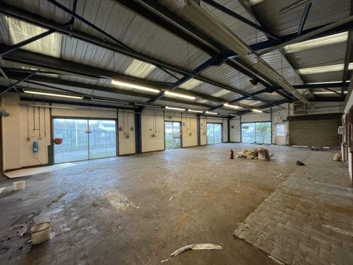 Property photo 3 of 11