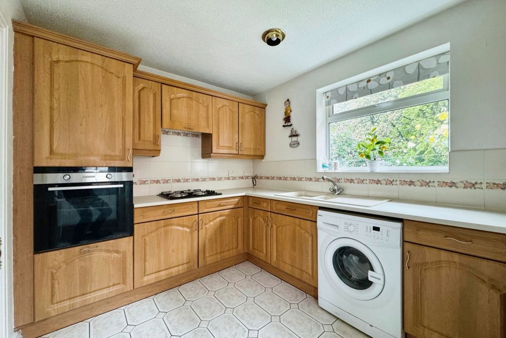 Property photo 2 of 10 3244026