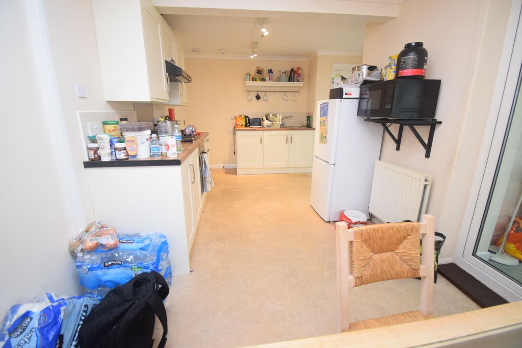 Property photo 2 of 8 Kit Diner 1