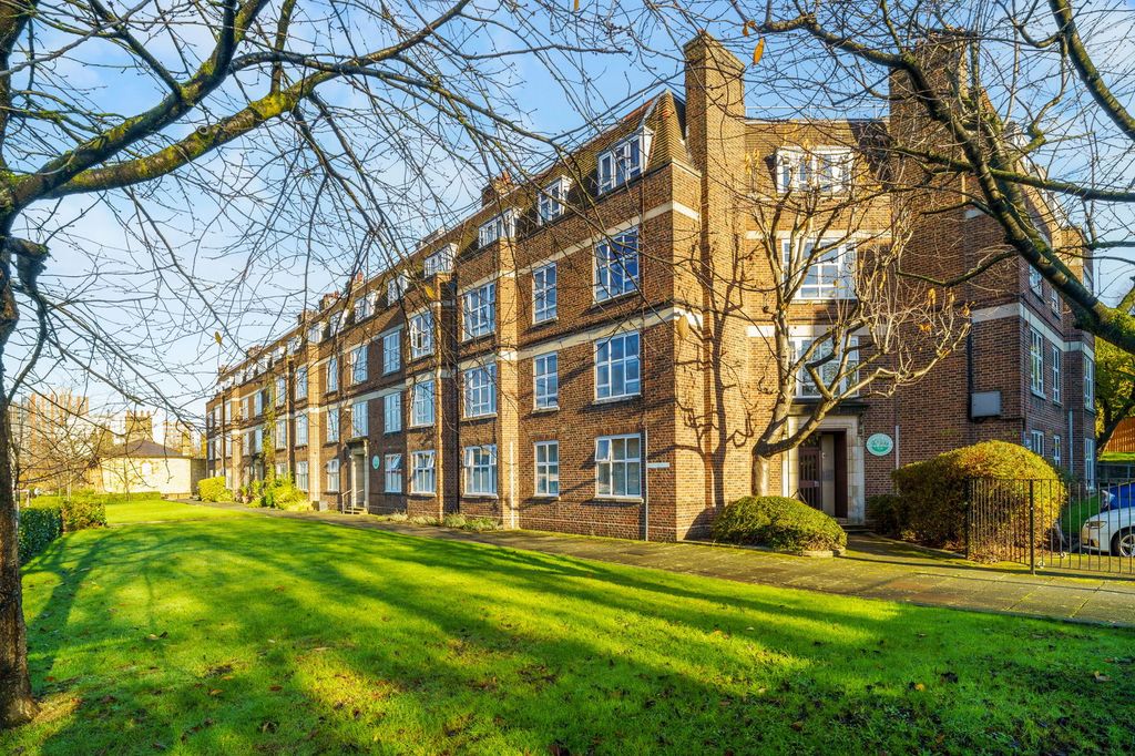 Property photo 1 of 11