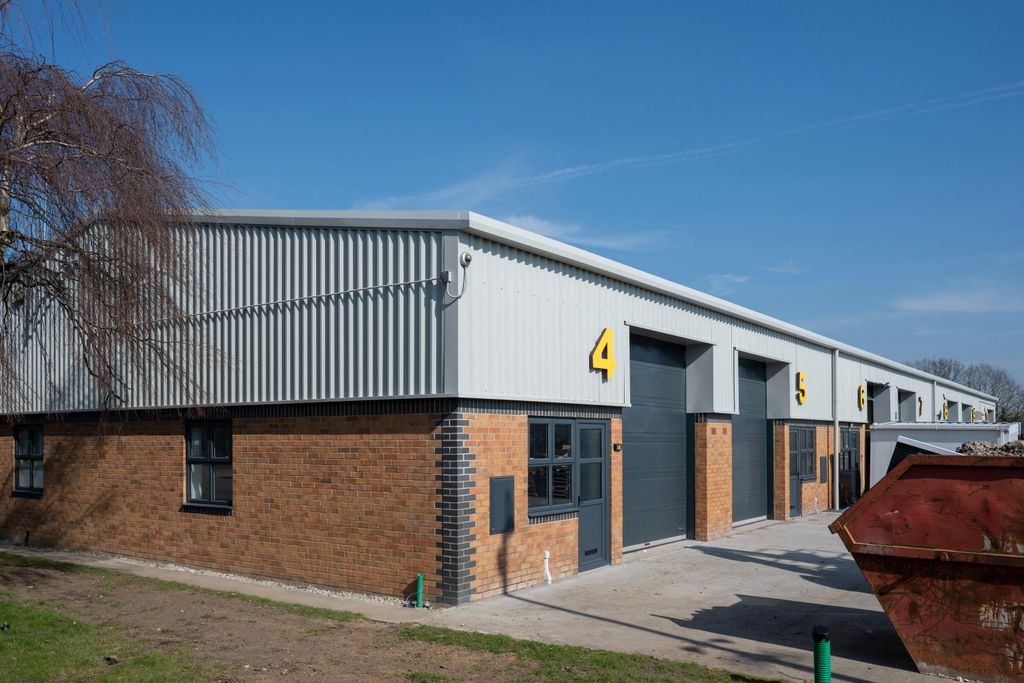 Property photo 1 of 5 Unit_4_York_North_0008.Jpg