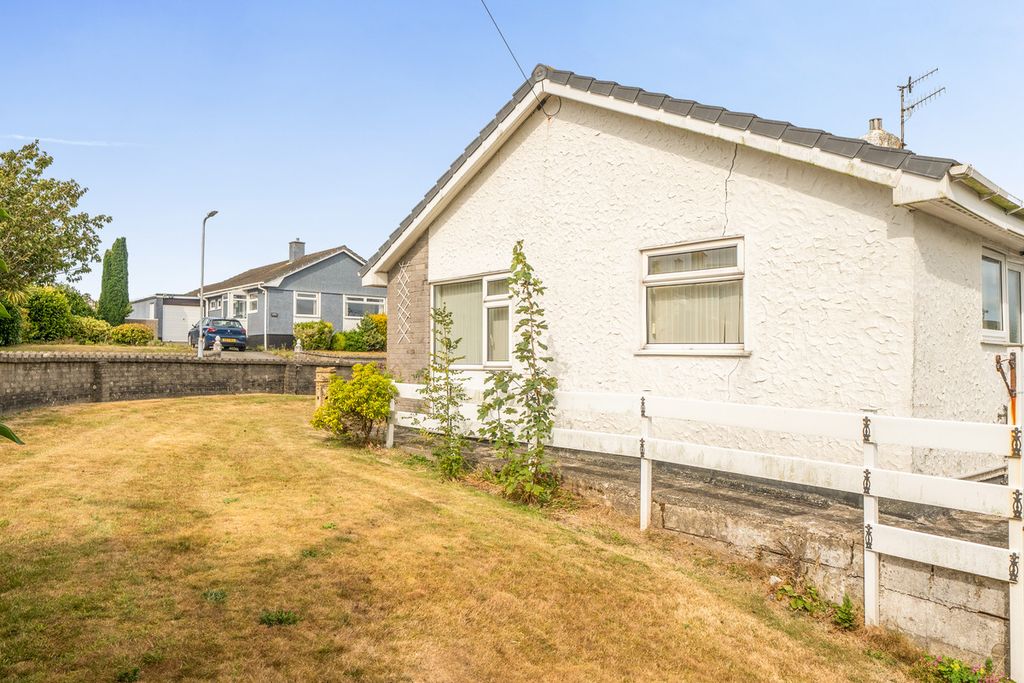 Property photo 3 of 4