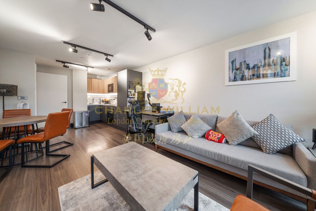 Property photo 3 of 12