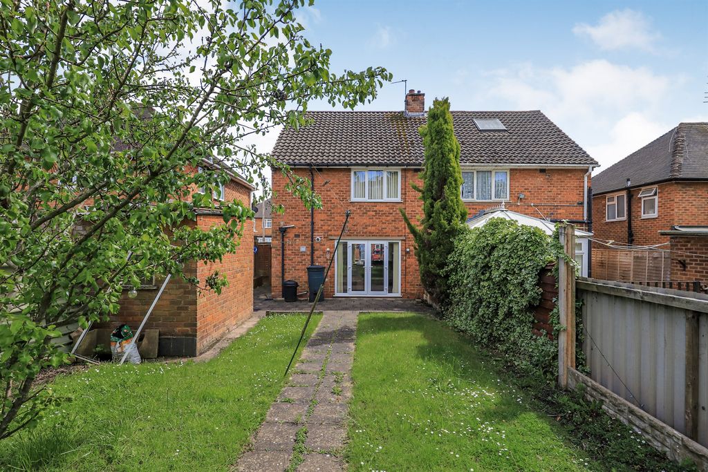 Property photo 2 of 12