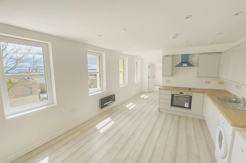 Property photo 1 of 4