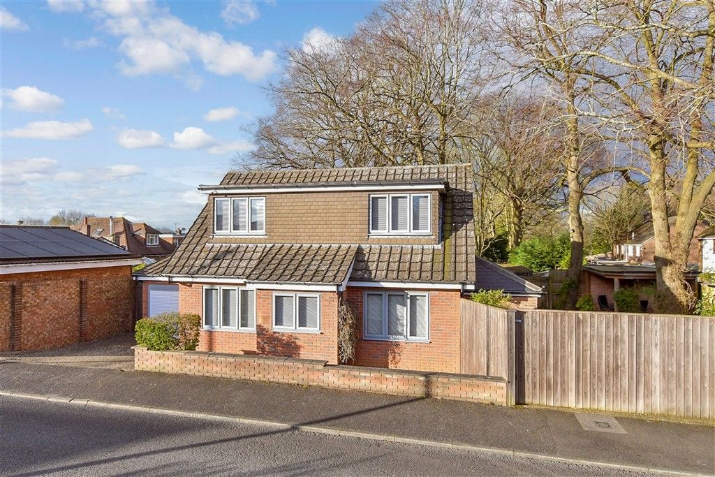 Property photo 1 of 18 External (Web)