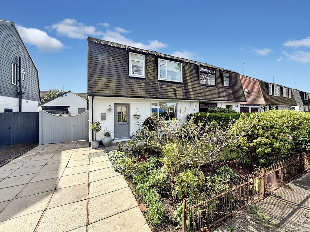 Property photo 1 of 14