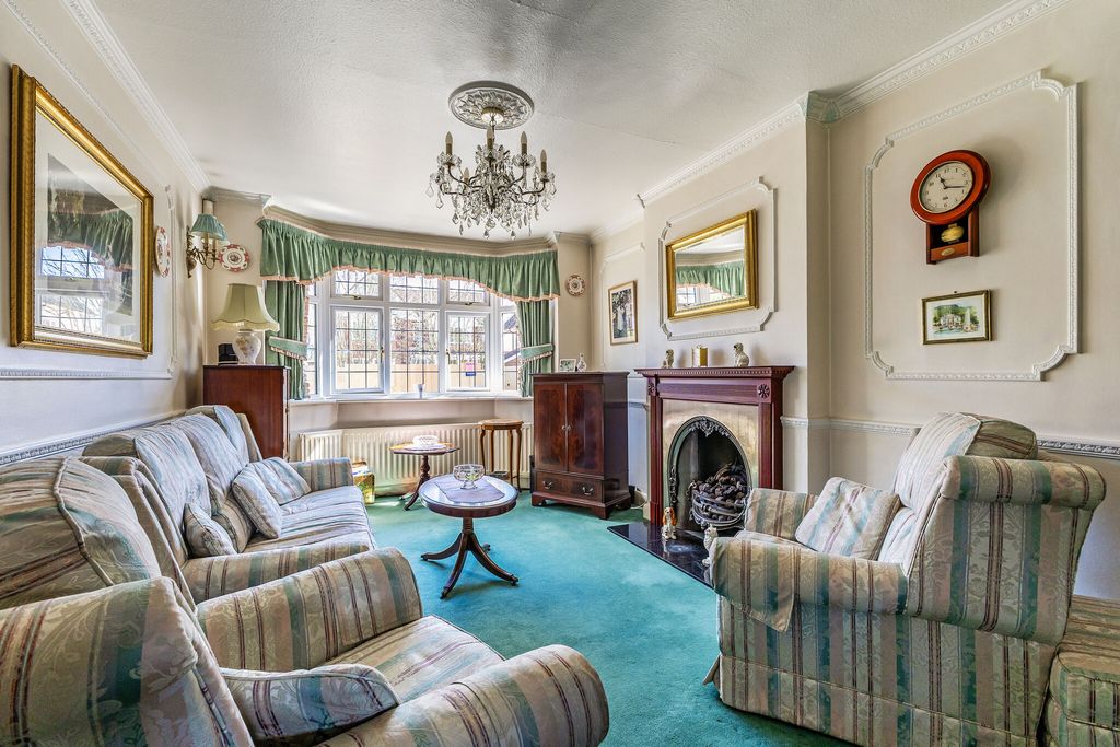 Property photo 2 of 13