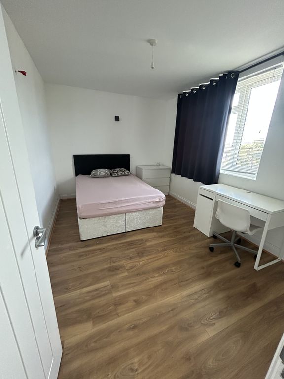 Property photo 1 of 3