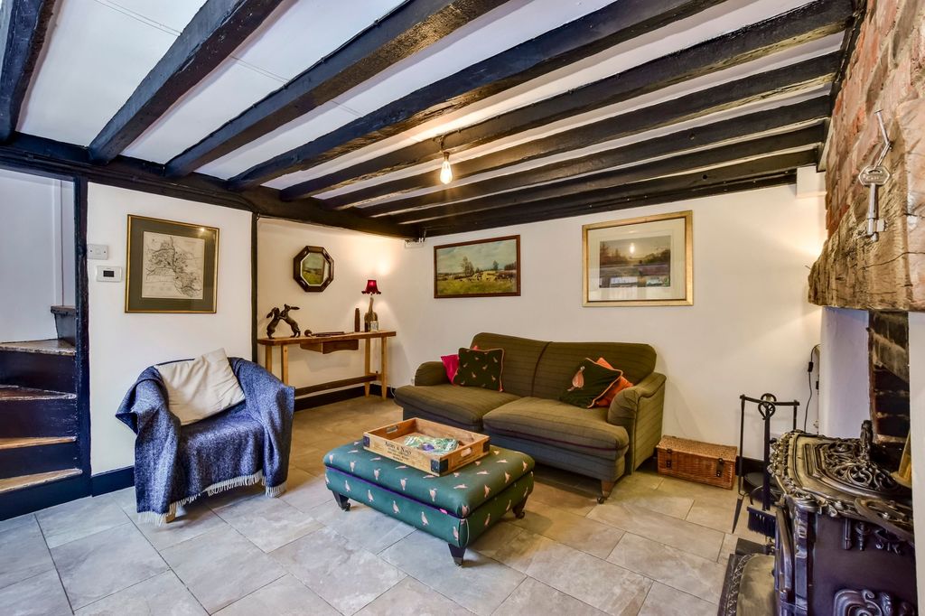 Property photo 3 of 33