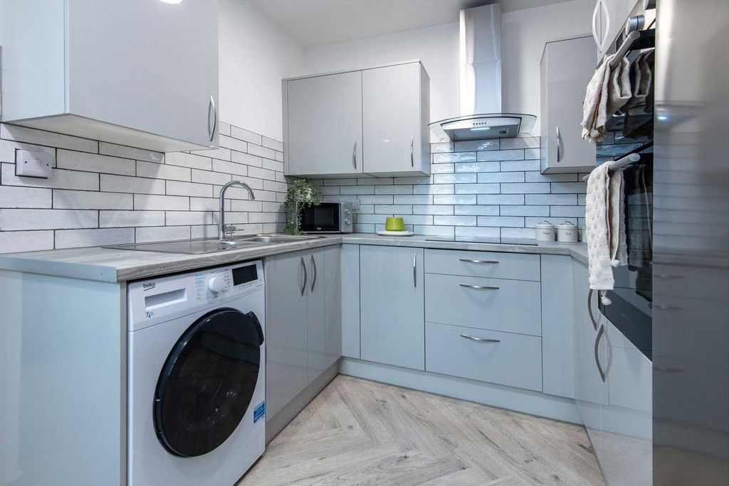 Property photo 1 of 12 Picture No. 01