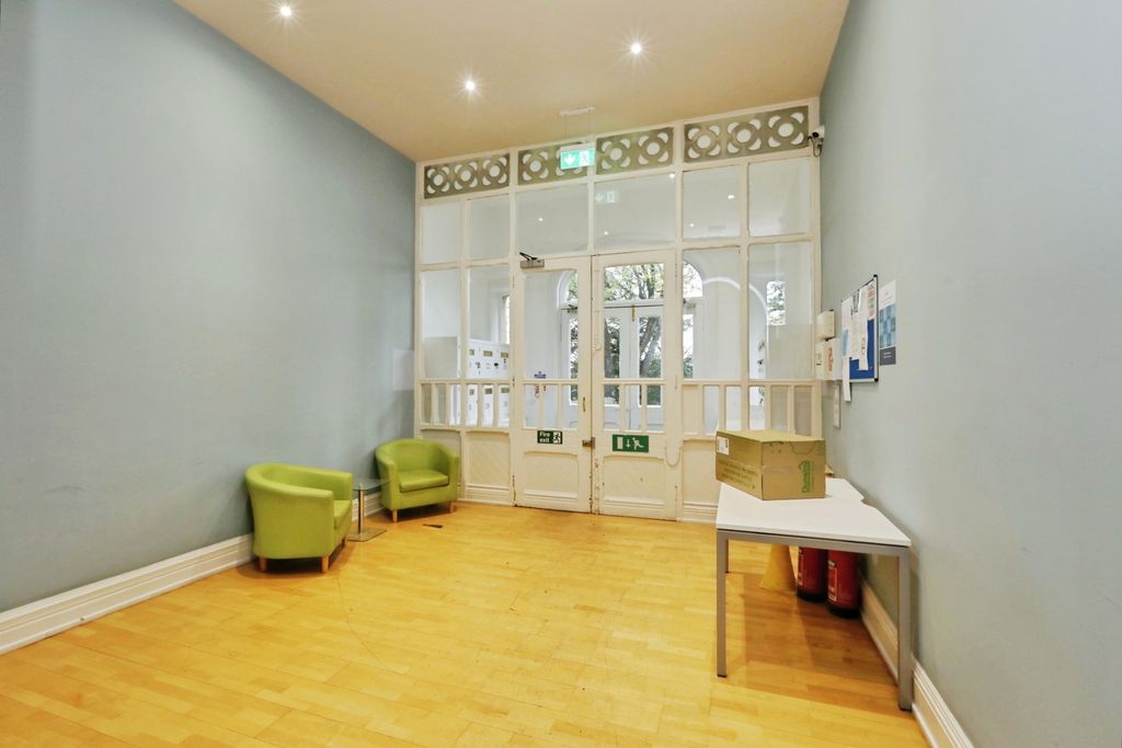 Property photo 3 of 17 Photo