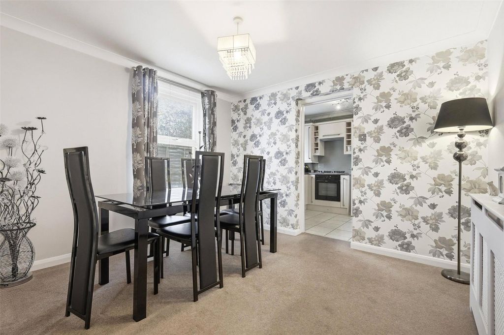 Property photo 2 of 14 Picture No. 10