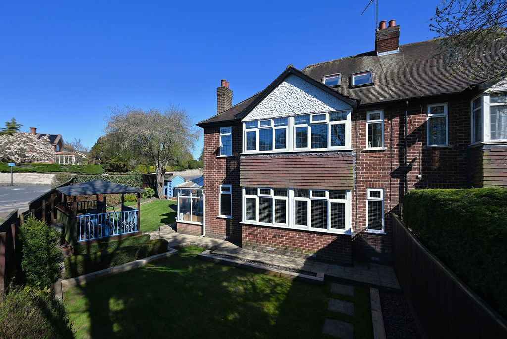 Property photo 3 of 26