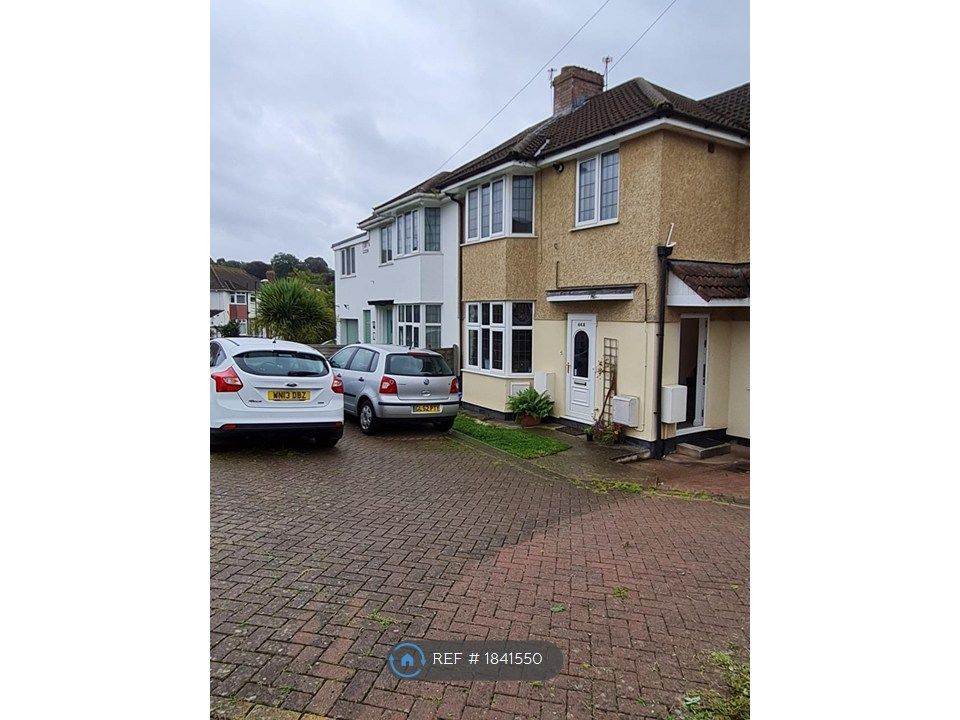 Property photo 3 of 16 Off Street Parking