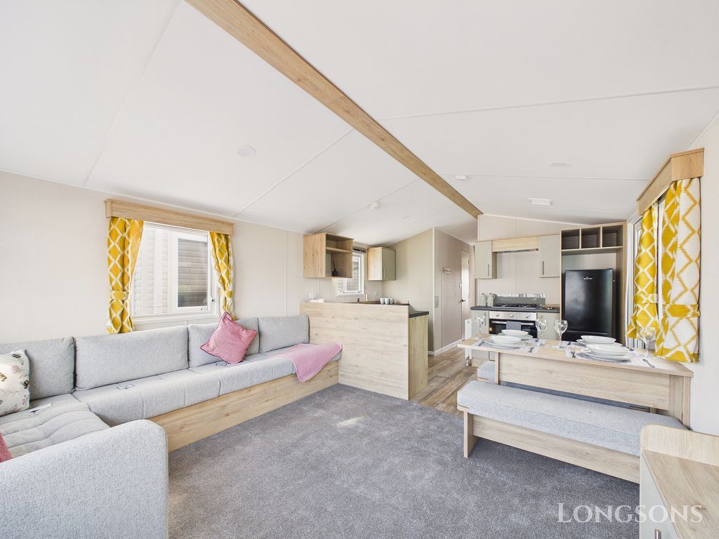 Property photo 1 of 18 Cam02173G0 Pr0353 Still032