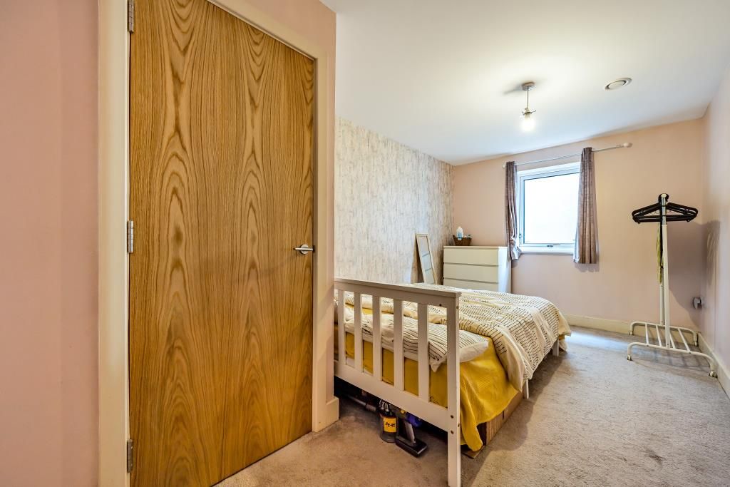 Property photo 2 of 10 Bedroom