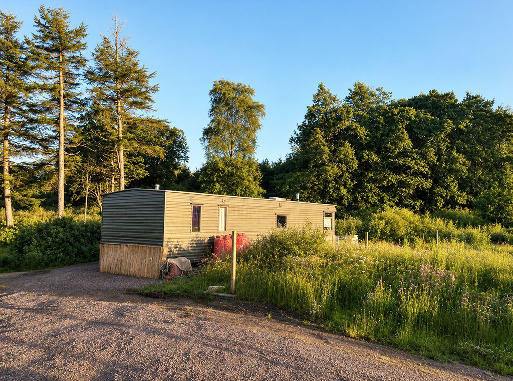 Property photo 2 of 5