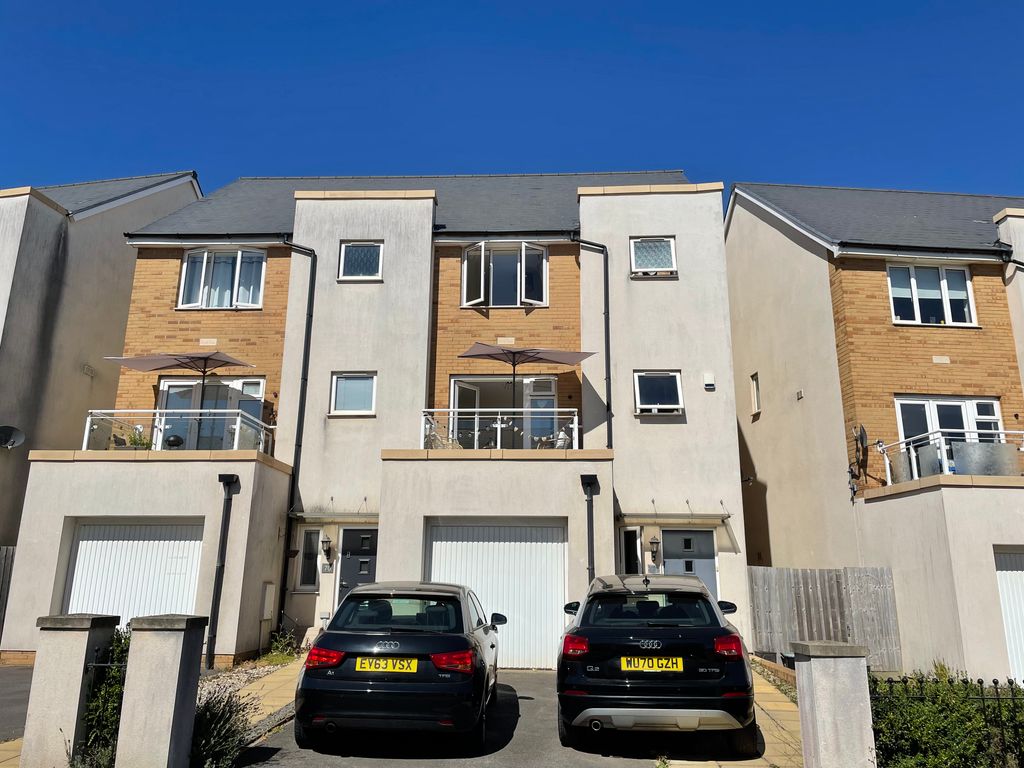 Property photo 1 of 25 Exterior