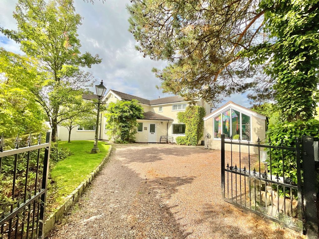 Property photo 1 of 36