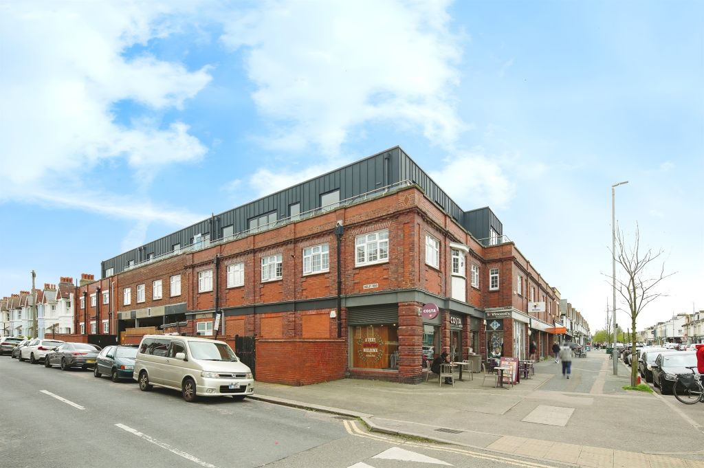 Property photo 1 of 14