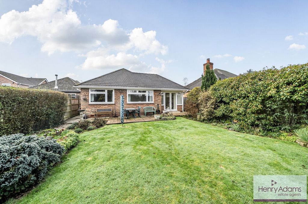 Additional image 16 of 3 bed detached bungalow for saleRother Close, Petersfield GU31