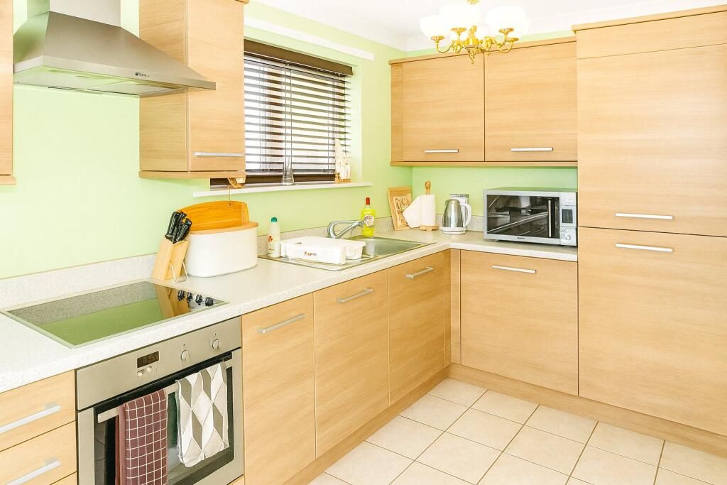 Property photo 2 of 9