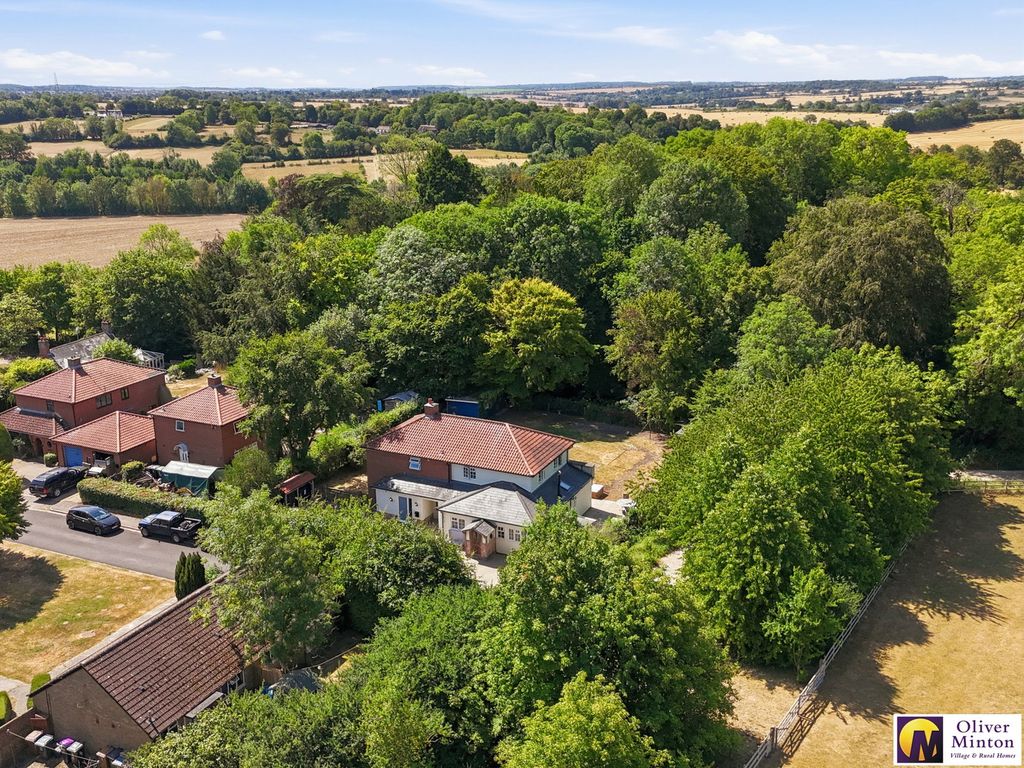 Property photo 2 of 38
