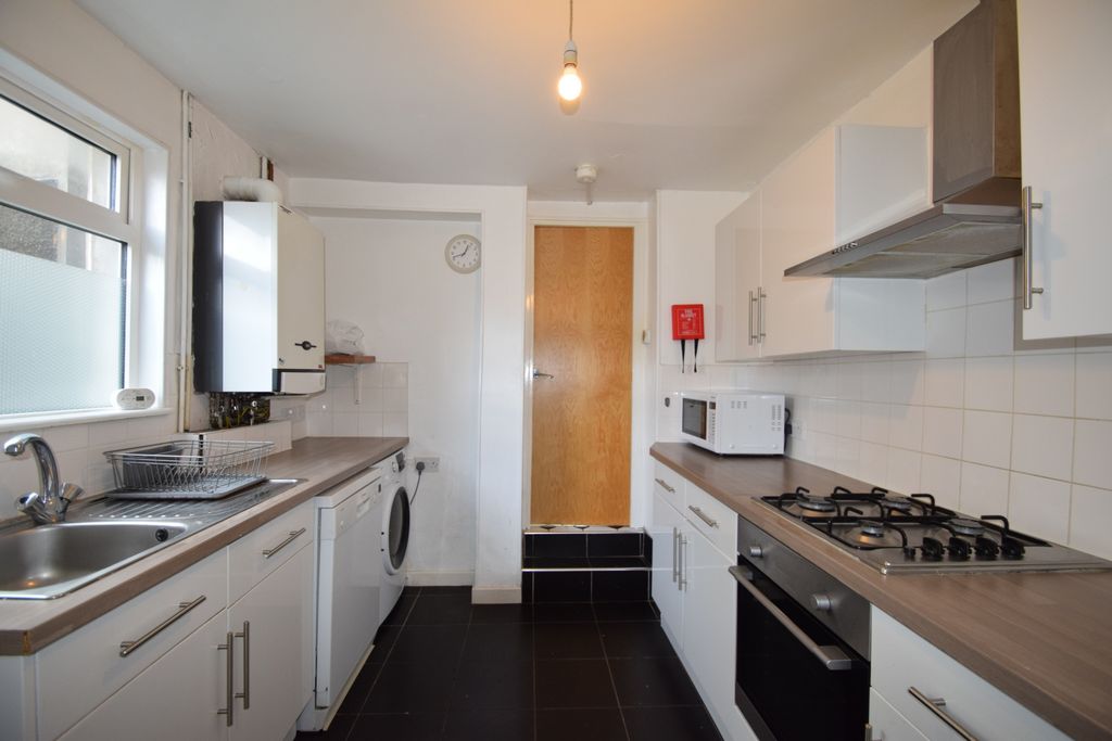 Property photo 2 of 13 Photo 9