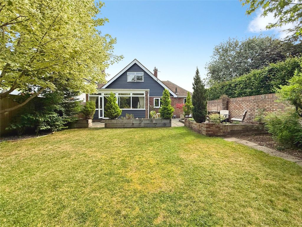 Property photo 3 of 31 Picture No. 13