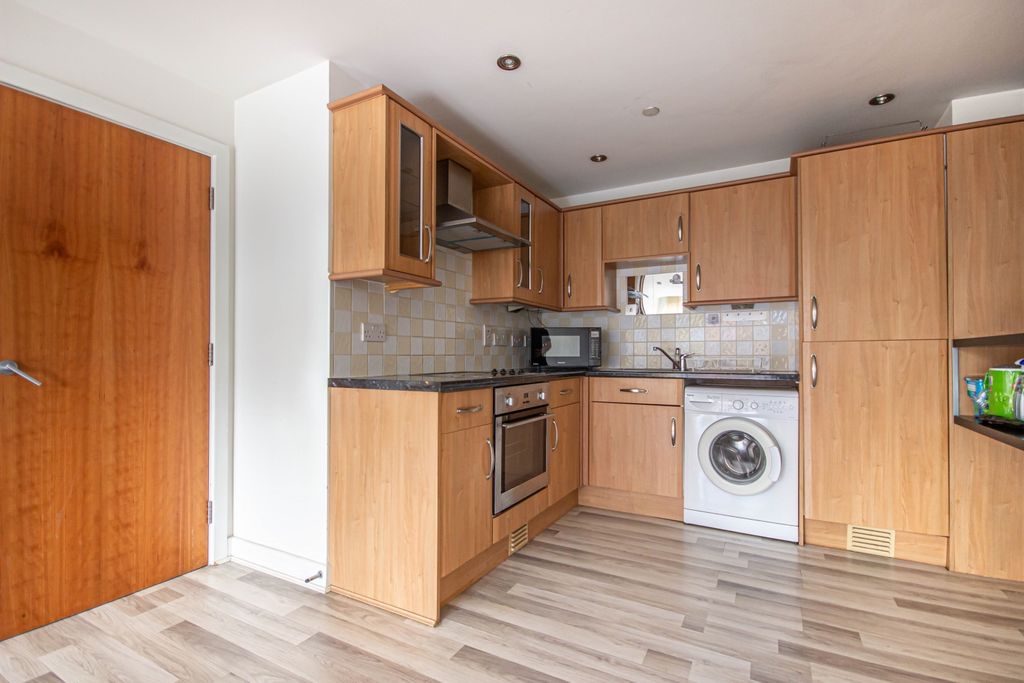 Property photo 3 of 12 2