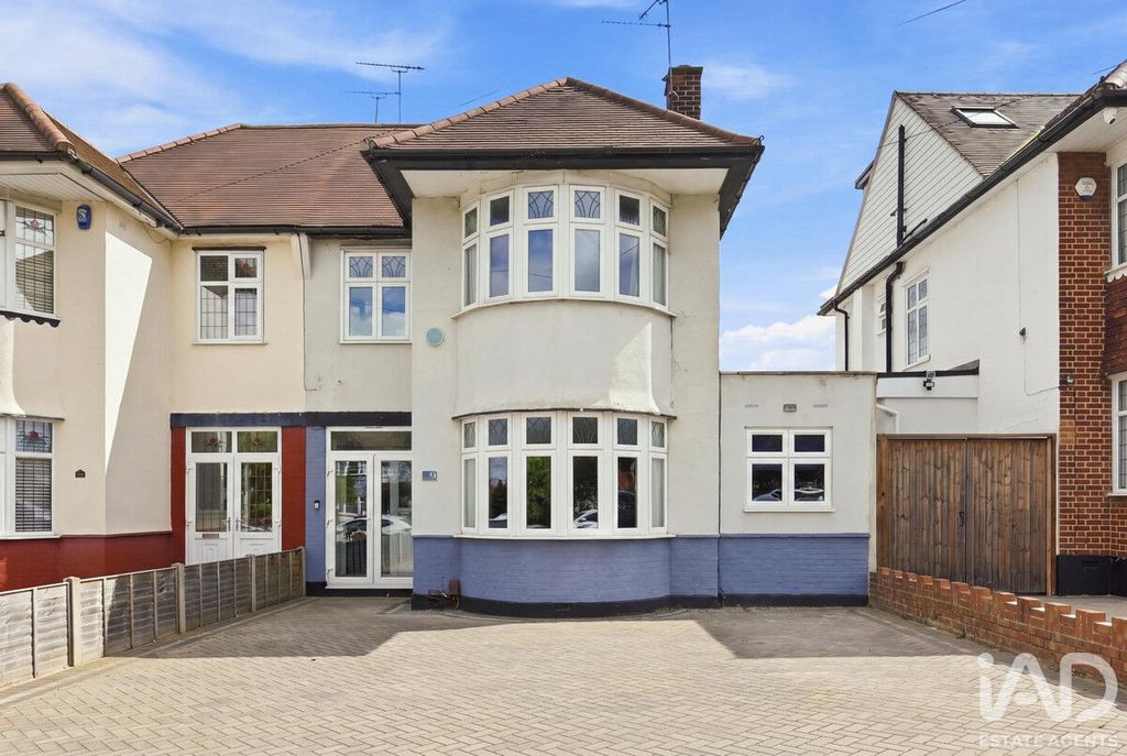 Property photo 1 of 29