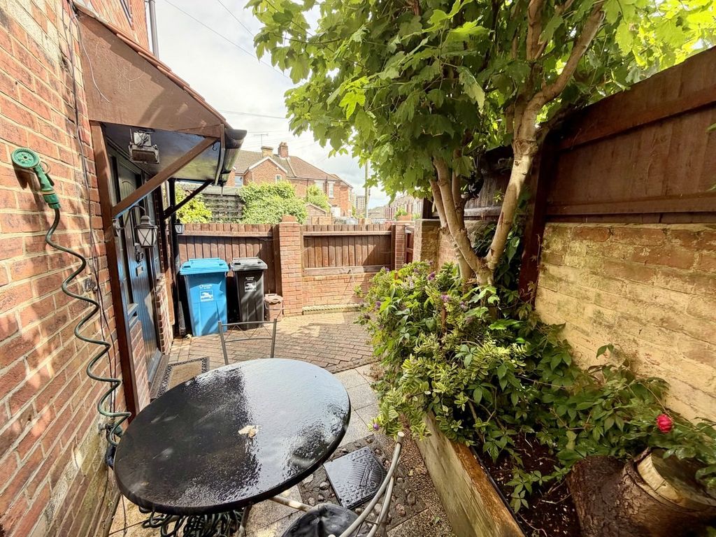 Property photo 3 of 20