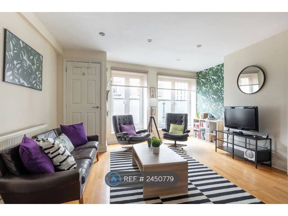 Property photo 1 of 12 Lounge